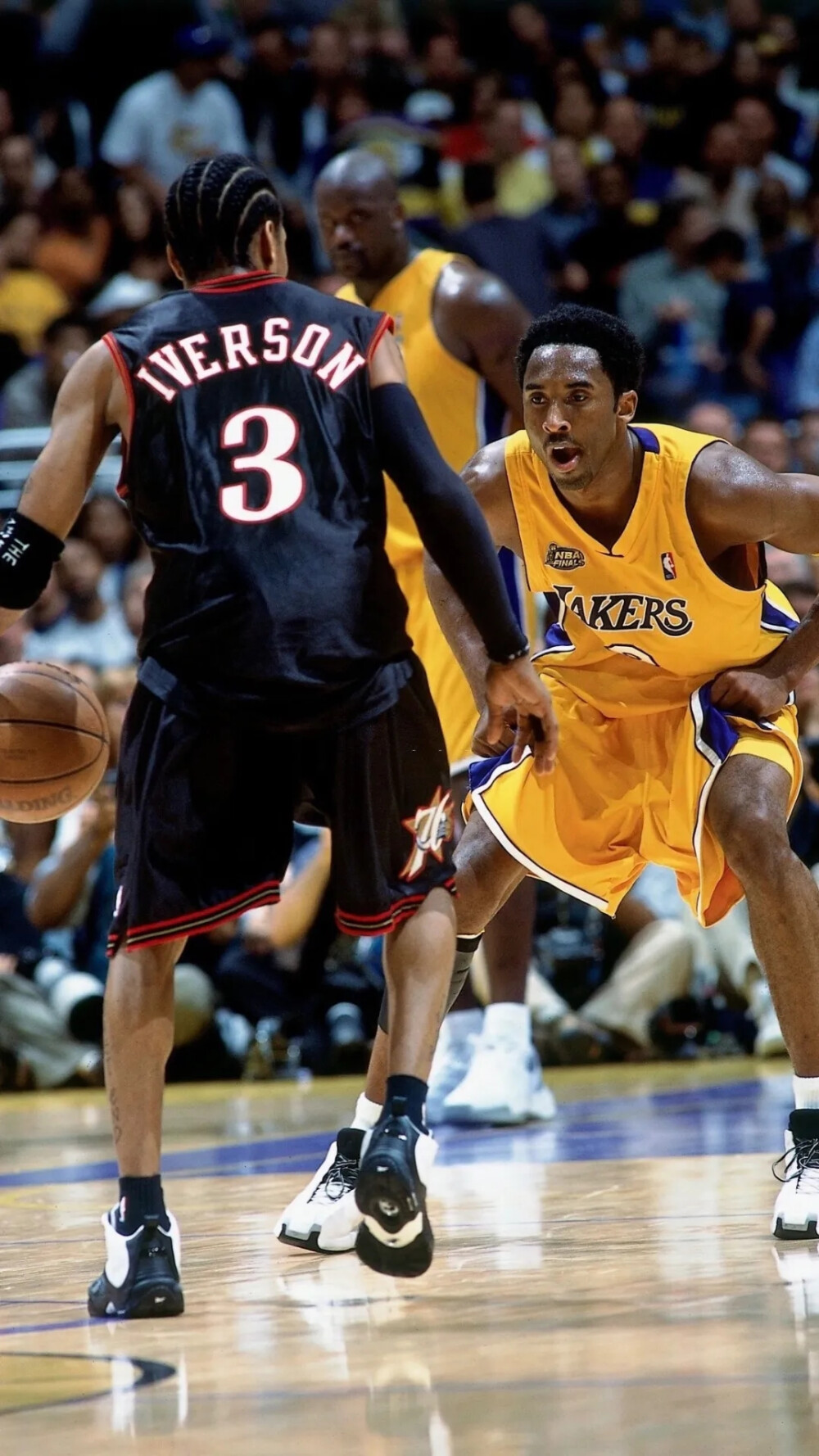 球队战术执行高效，连胜势头不减（战术贯彻到位，连胜态势延续）