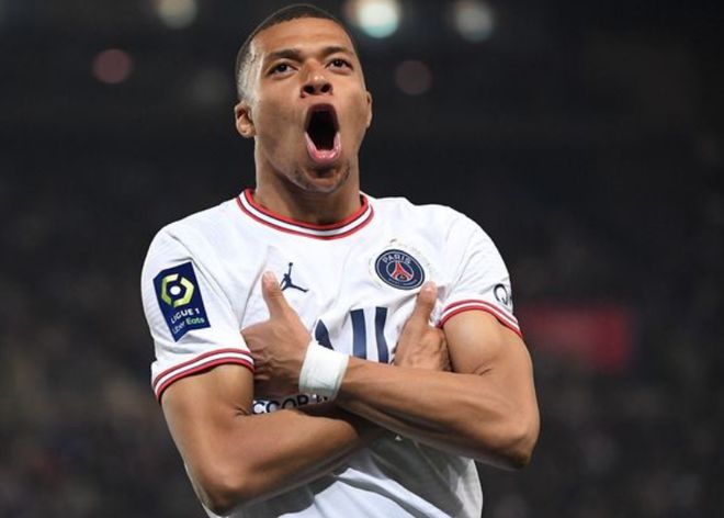 巴萨3比1马竞的第10分钟：球迷再次集体高喊梅西的名字！