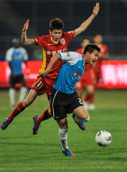 全面处于下风，本赛季西甲球队欧冠10战英超球队1胜9负（欧冠对英超10战仅1胜9负，西甲本赛季全面被压制）