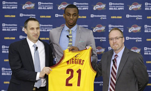 西媒：穆德里克禁赛期可能提前结束，塞维利亚、白堡对其有意（西媒称穆德里克或提前结束禁赛，塞维利亚与白堡有意引进）