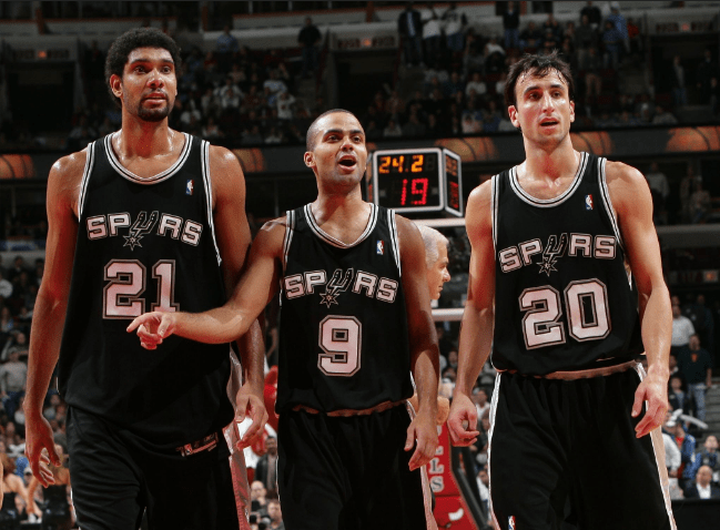 2007年的王者，里奇·卡卡🏆（2007年之巅：里奇·卡卡称王🏆）